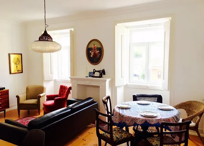 Lisbon Secret & River View Family Flat
