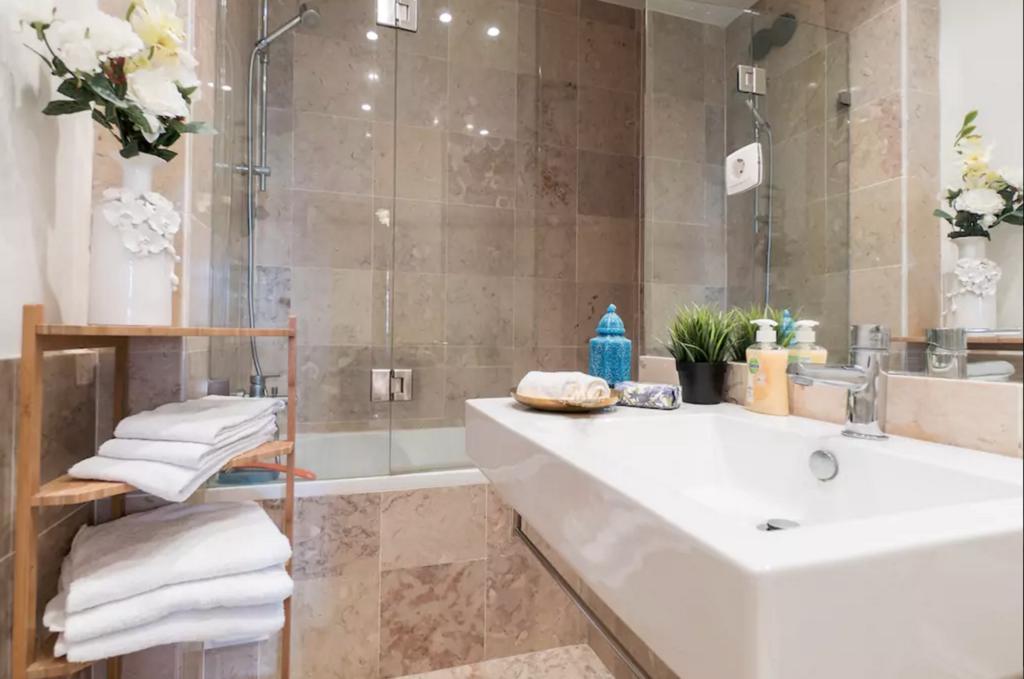 Secret & River View Family Flat Lisboa