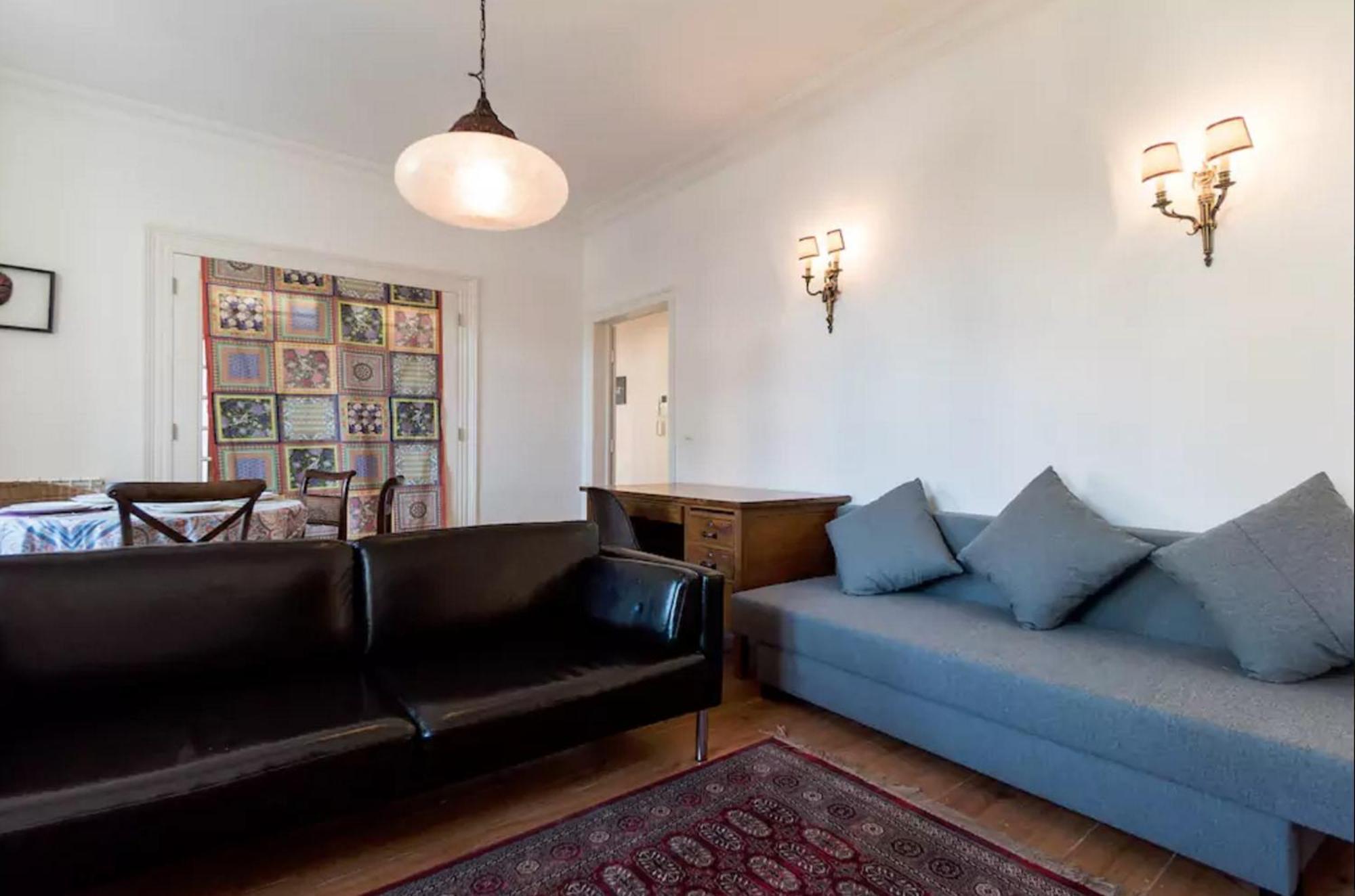 Secret & River View Family Flat *